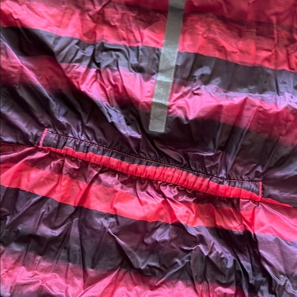 Brooks women’s windbreaker - Picture 3 of 4